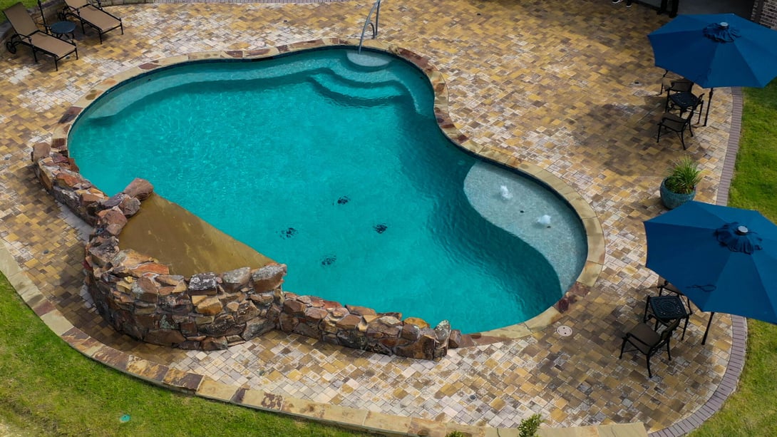 Curved Pools Custom Design & Construction Services